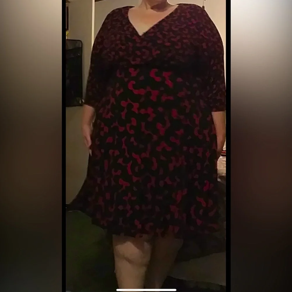 London Times 24W red & black dress - Picture 2 of 3